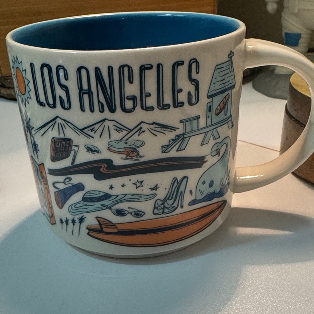 Los Angeles Themed Ceramic Mug - Blue and White
